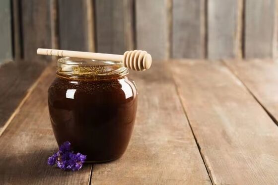 Factory Direct Bulk Black Honey Liquid 290kg Drum Food Grade Wholesale Price for Food Processing